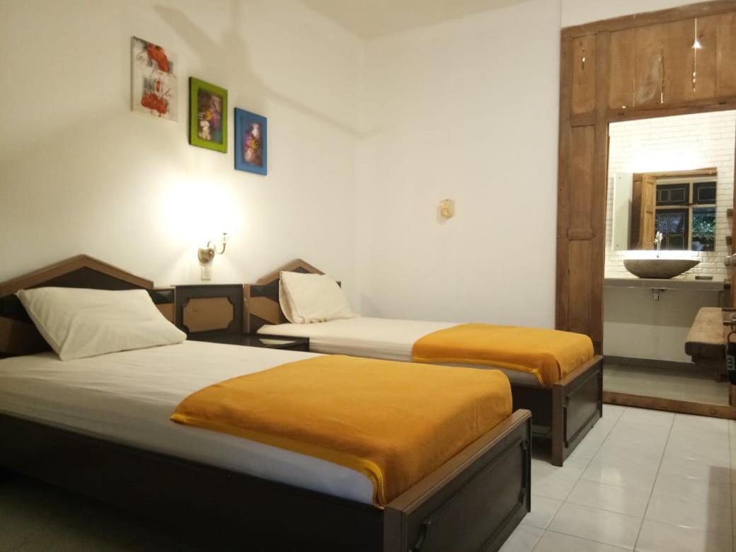 Diaga Grha Hotel Yogyakarta Exterior foto